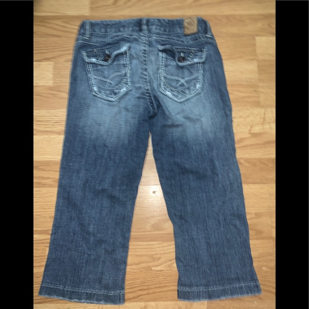Capris - Picture 2 of 2